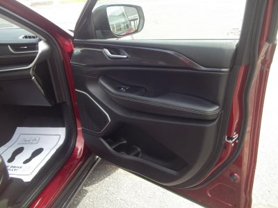 2022 Jeep Grand Cherokee Laredo