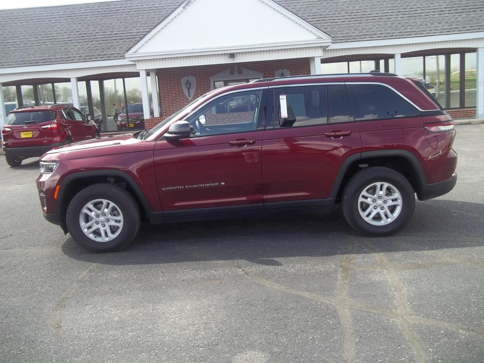 2022 Jeep Grand Cherokee Laredo