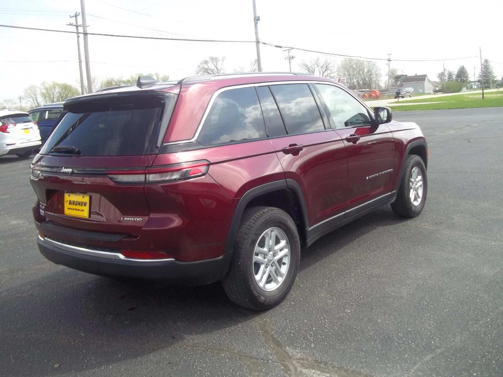 2022 Jeep Grand Cherokee Laredo