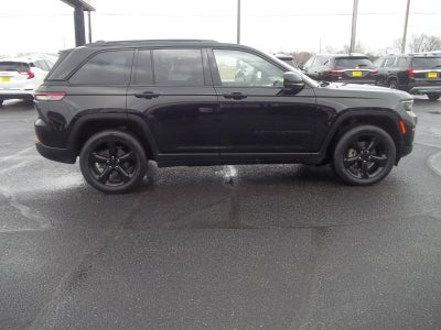 2022 Jeep Grand Cherokee Altitude
