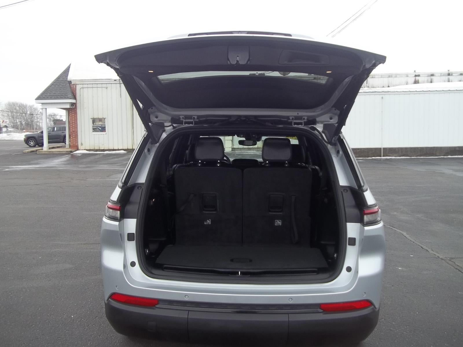 2024 Jeep Grand Cherokee L Altitude