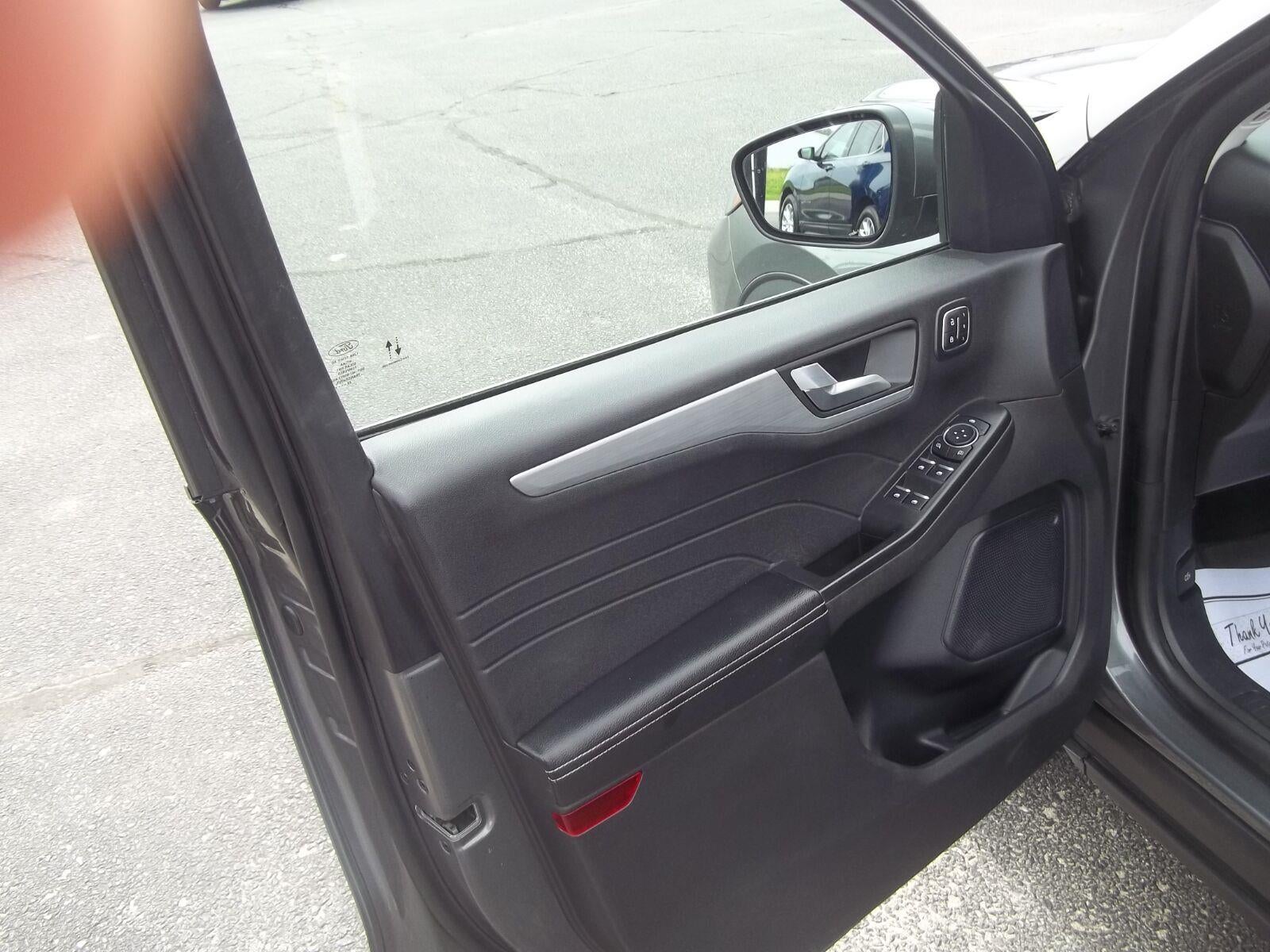 2024 Ford Escape Platinum