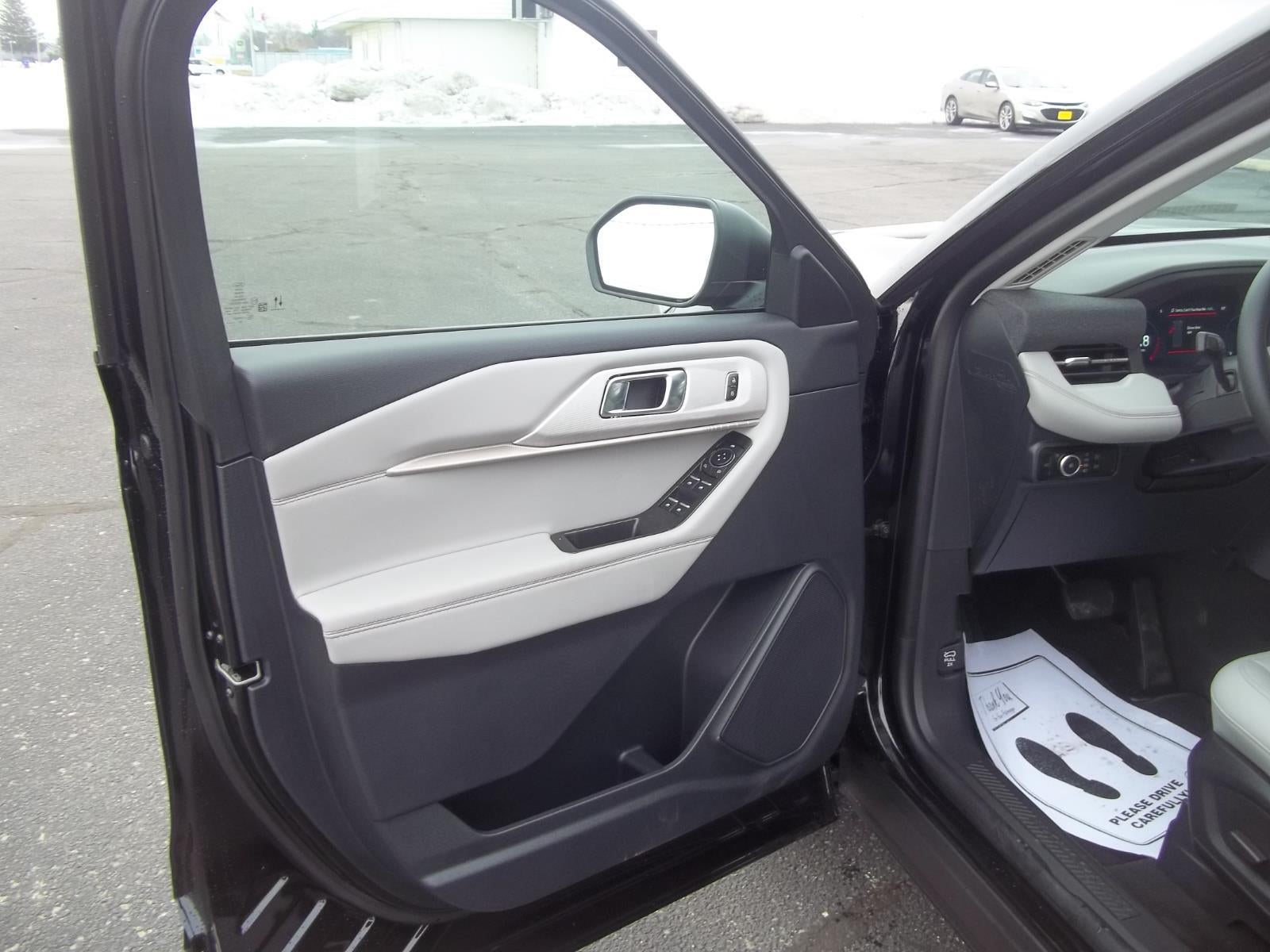 2026 Ford Explorer Active (100A)