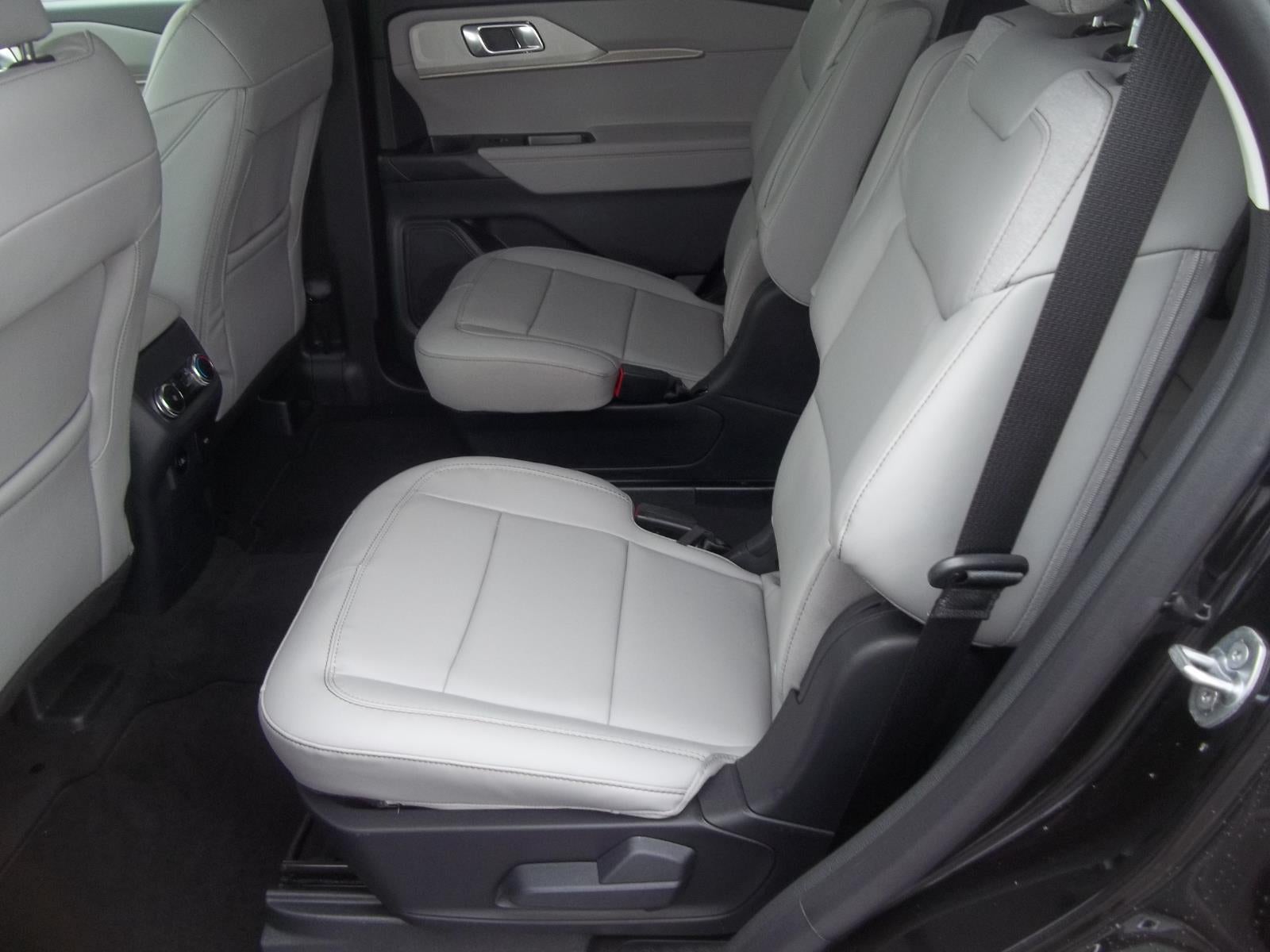 2026 Ford Explorer Active (100A)