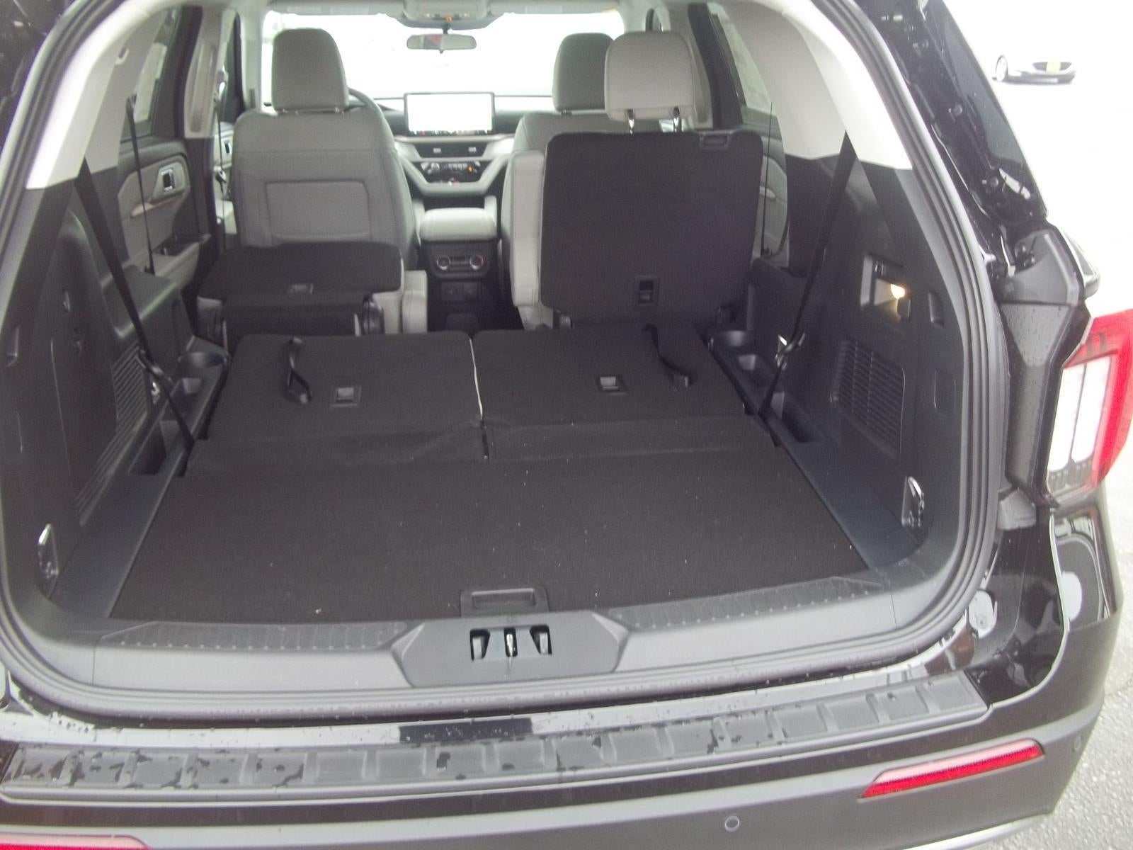 2026 Ford Explorer Active (100A)