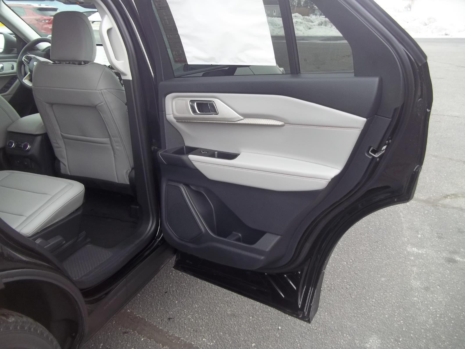 2026 Ford Explorer Active (100A)