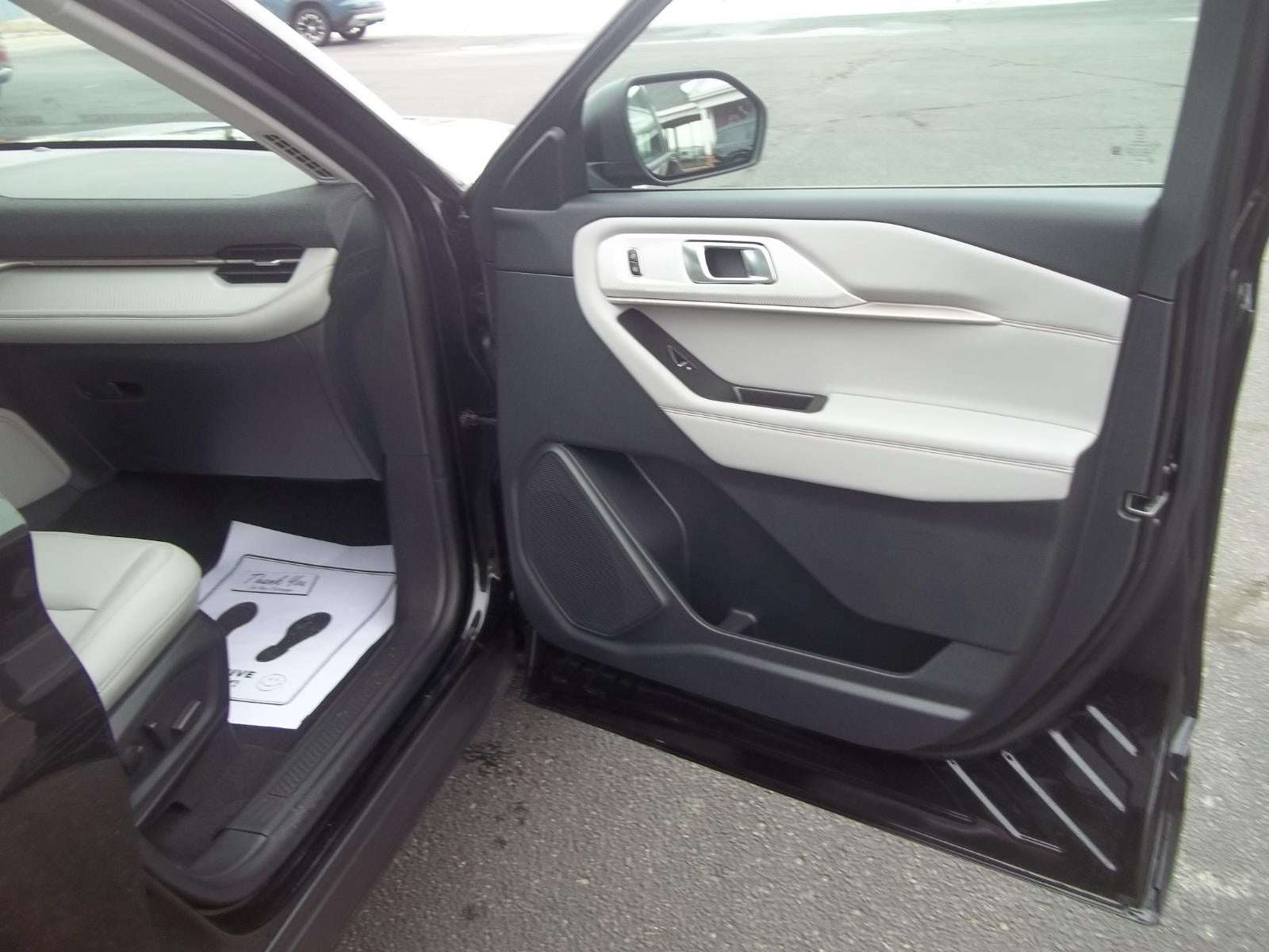 2026 Ford Explorer Active (100A)