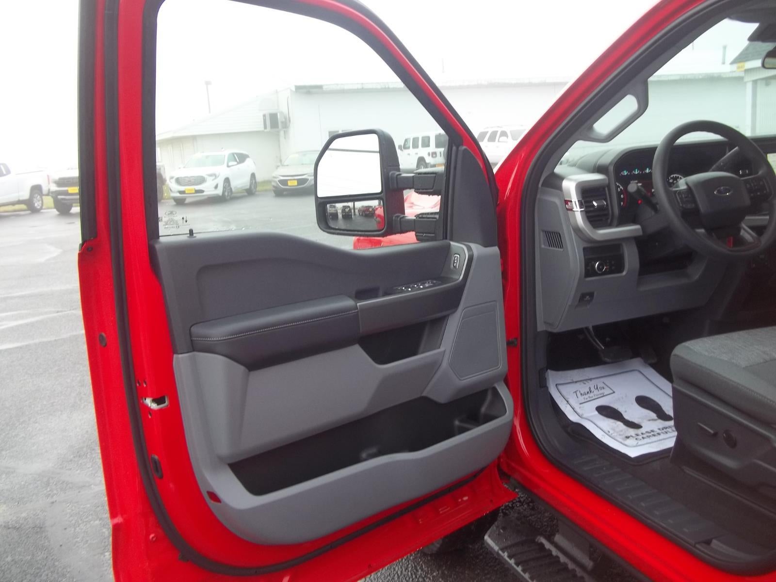 2026 Ford Super Duty F-250 SRW XLT