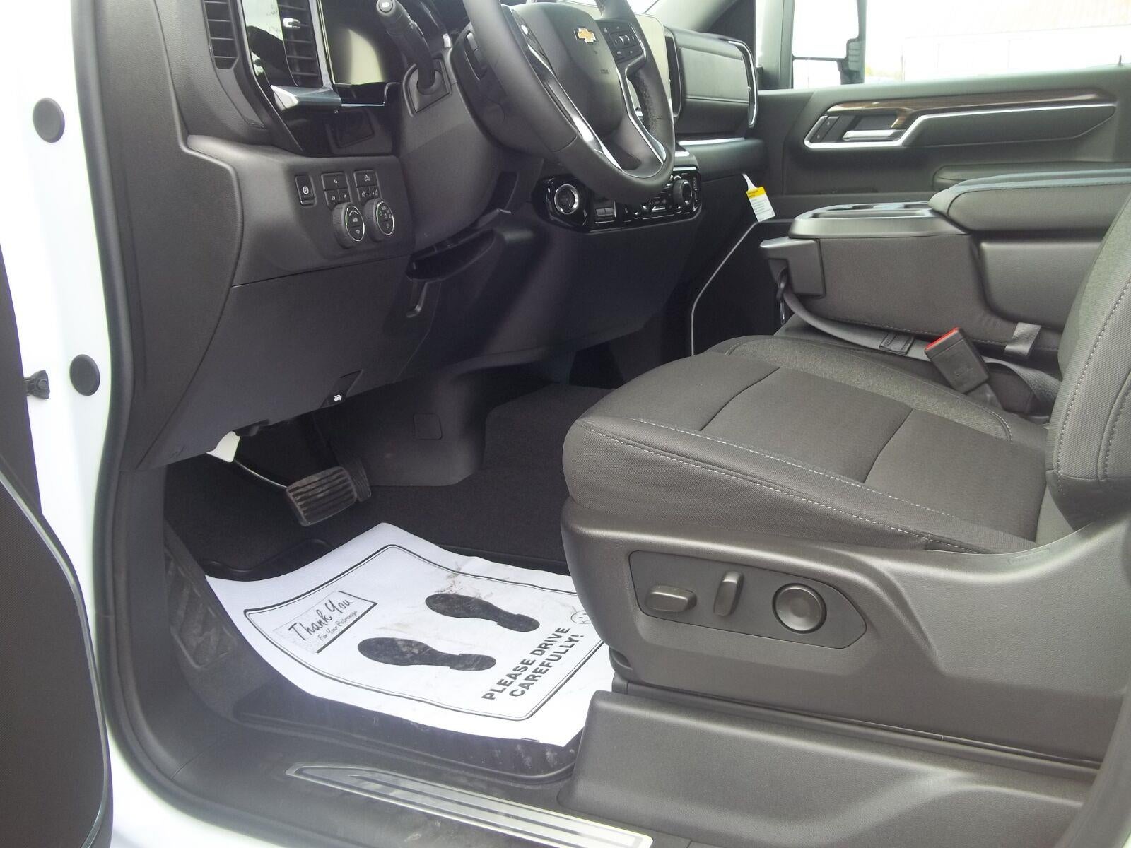2026 Chevrolet Silverado 3500HD LT
