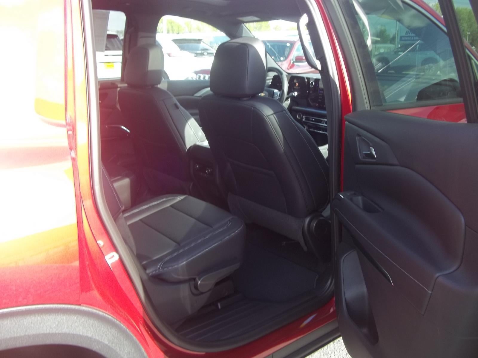 2026 Chevrolet Traverse AWD LT