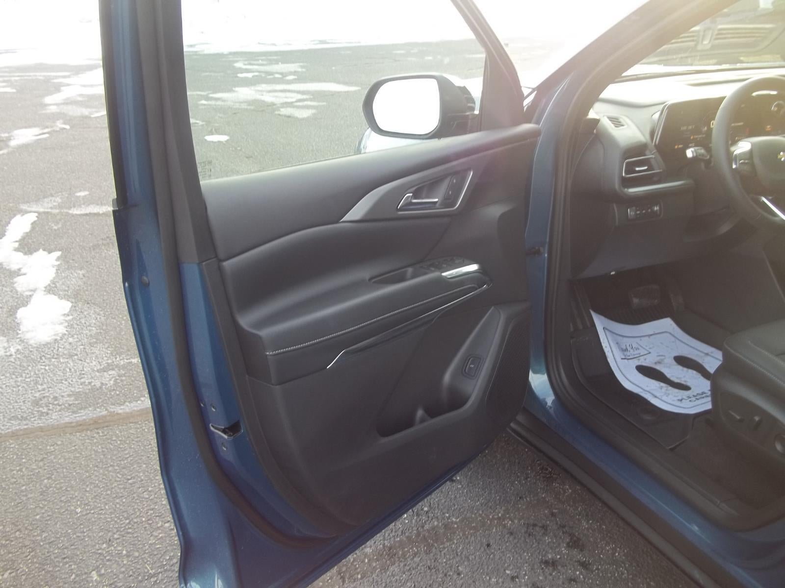 2026 Chevrolet Traverse AWD LT