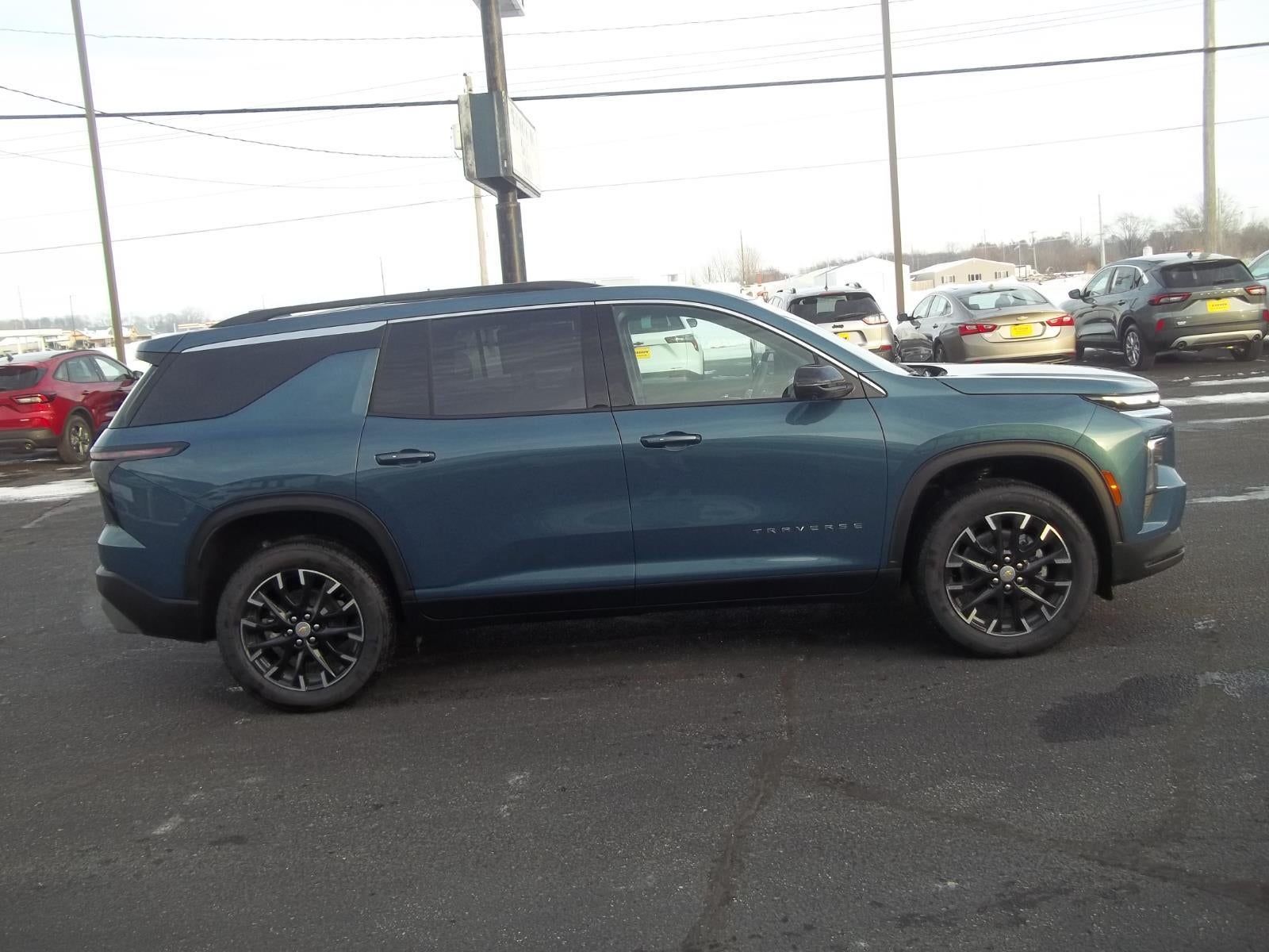 2026 Chevrolet Traverse AWD LT