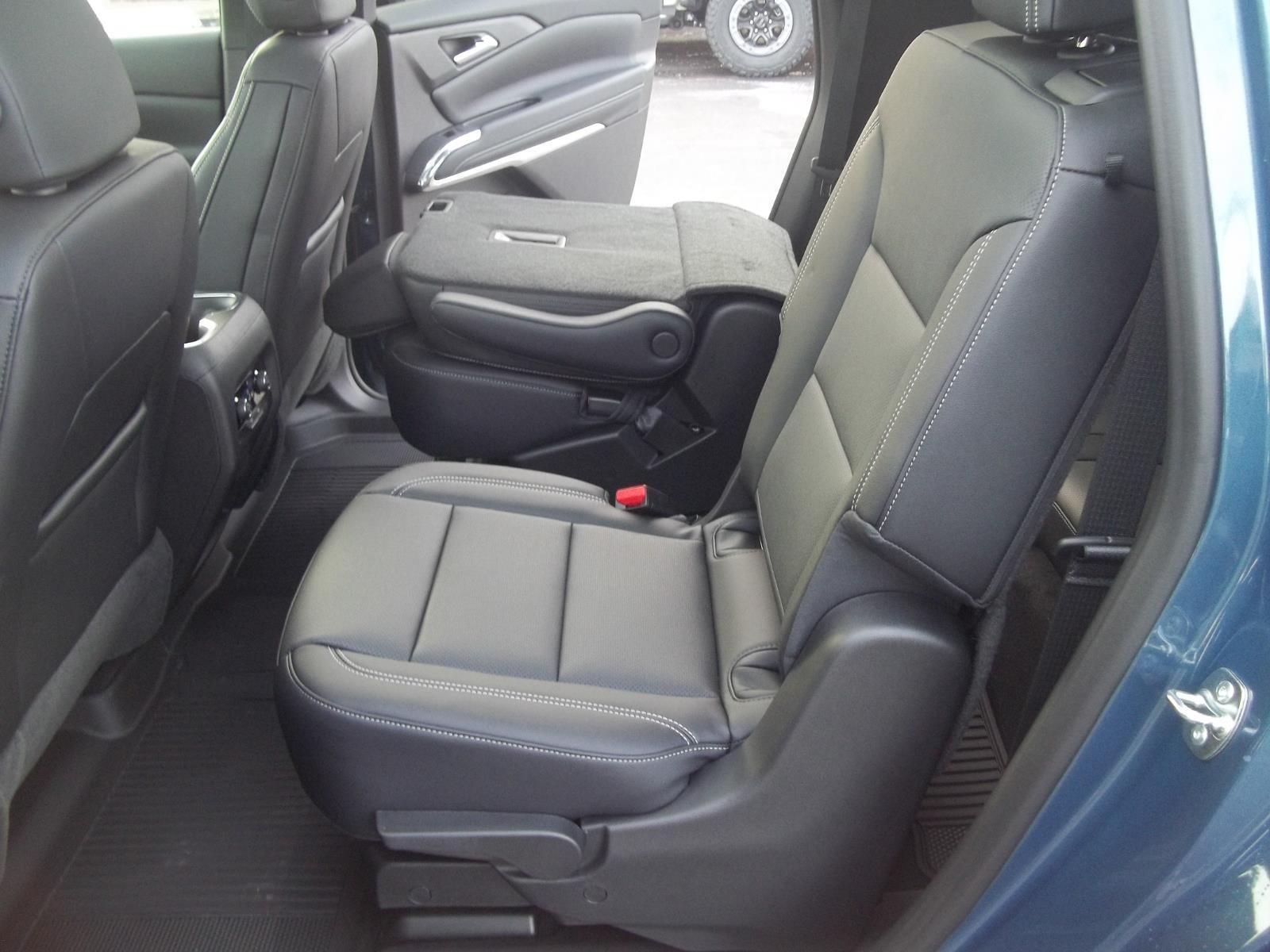 2026 Chevrolet Traverse AWD LT