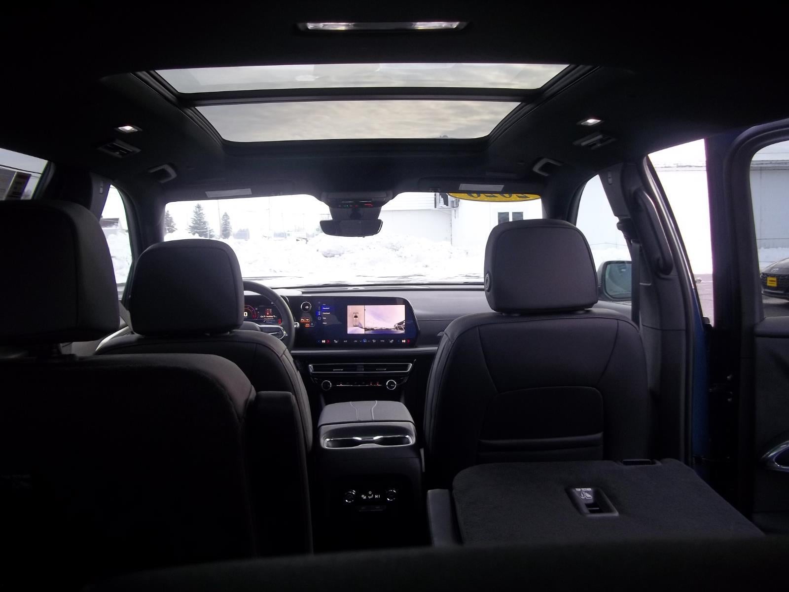 2026 Chevrolet Traverse AWD LT