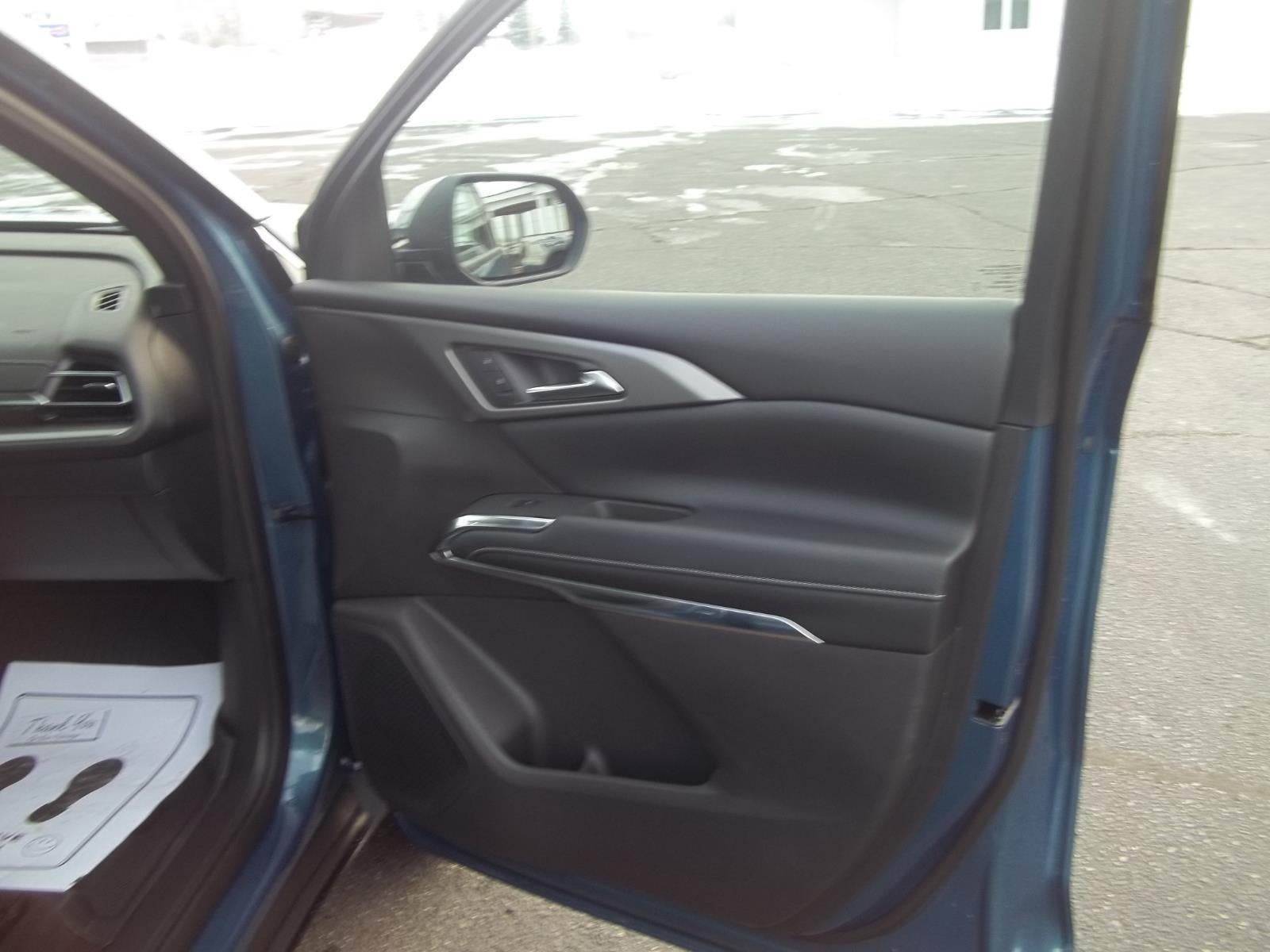 2026 Chevrolet Traverse AWD LT