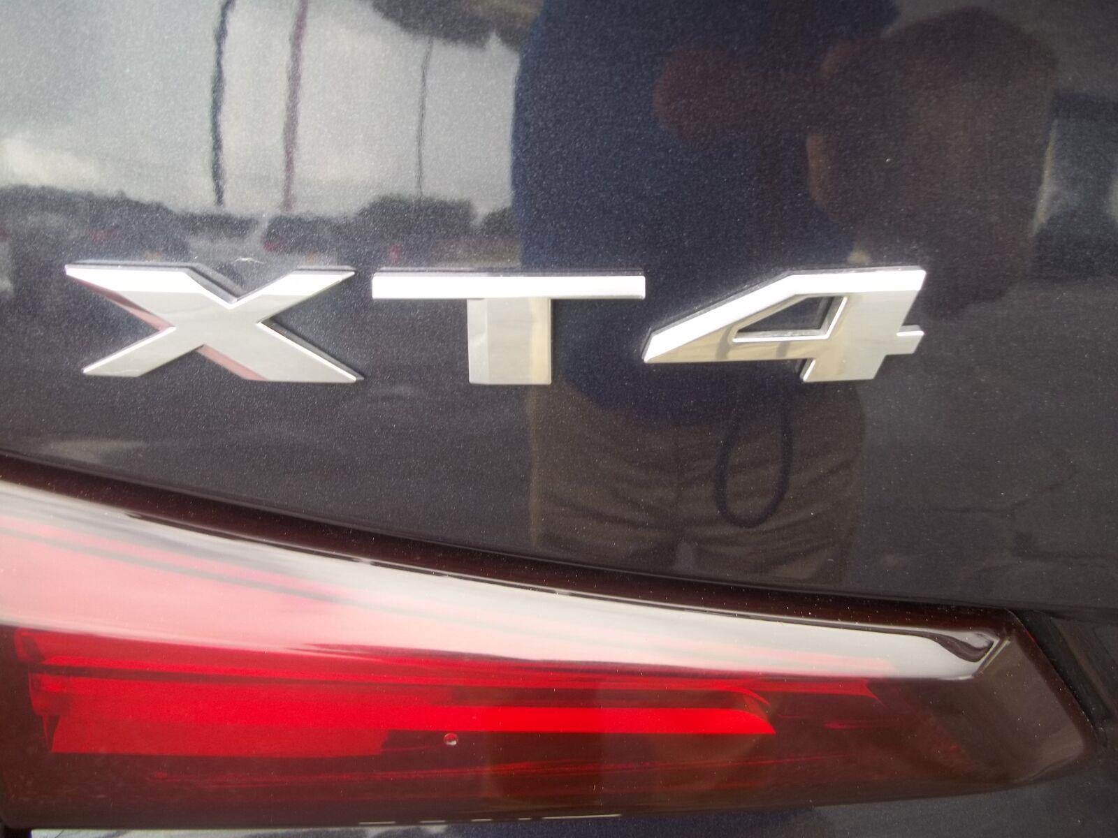 2022 Cadillac Xt4 AWD Luxury