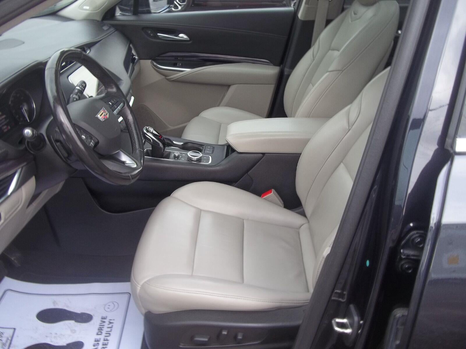 2022 Cadillac Xt4 AWD Luxury