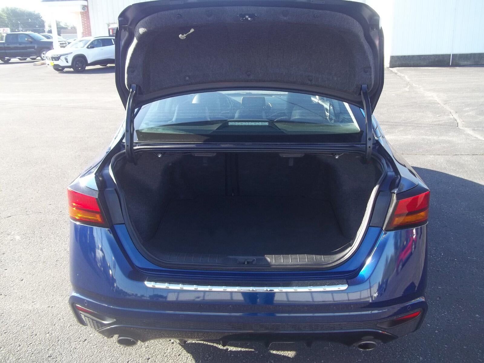2023 Nissan Altima 2.5 SR
