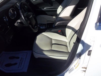 2014 Chrysler 300 Uptown Edition