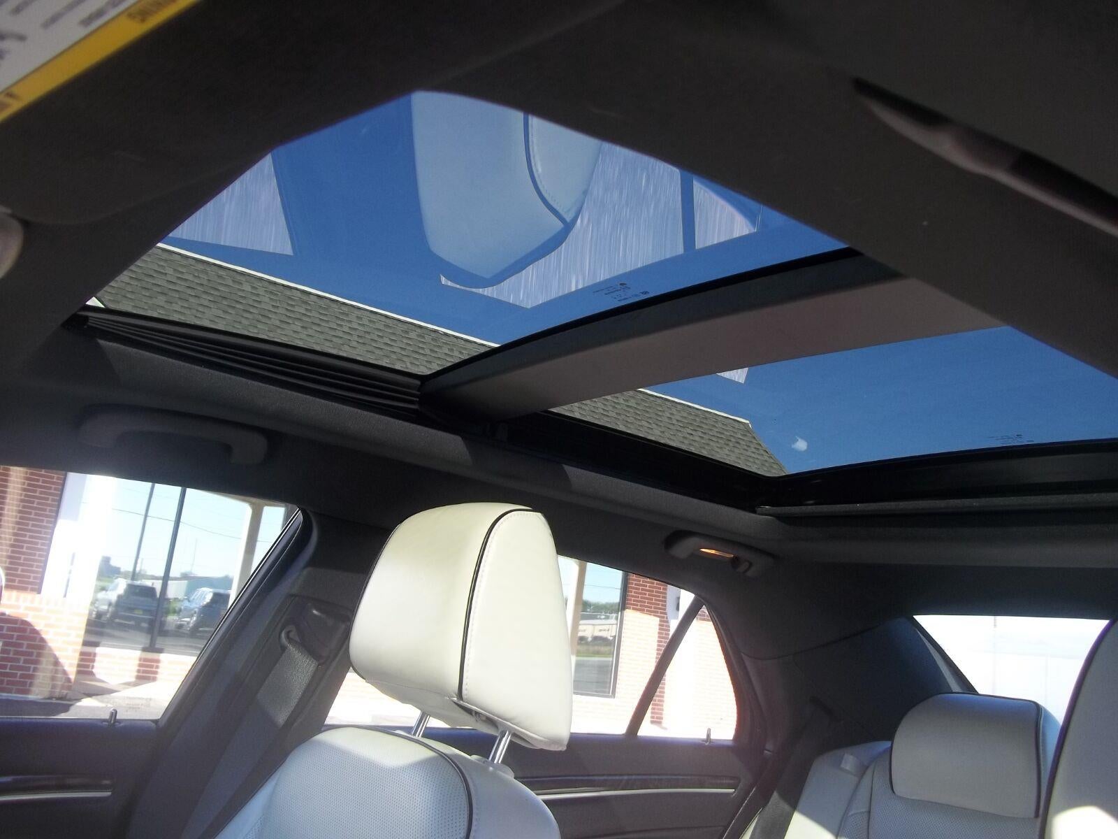 2014 Chrysler 300 Uptown Edition