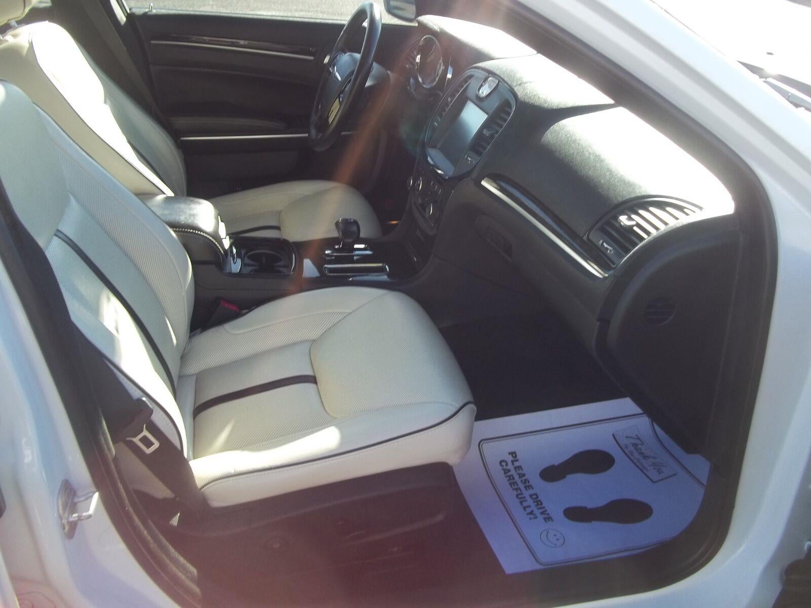 2014 Chrysler 300 Uptown Edition