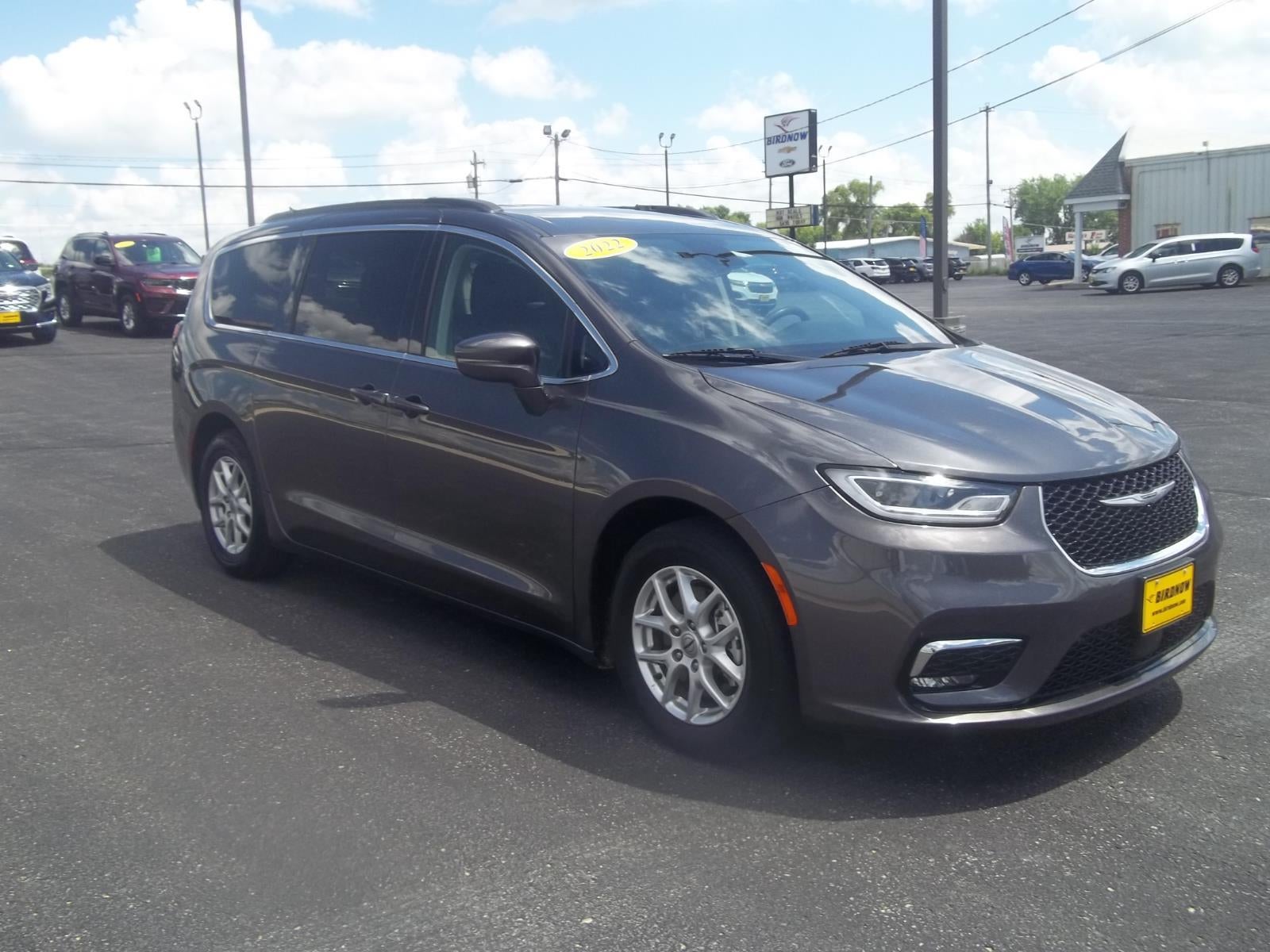 2022 Chrysler Pacifica Touring L