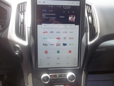 2022 Ford Edge SE