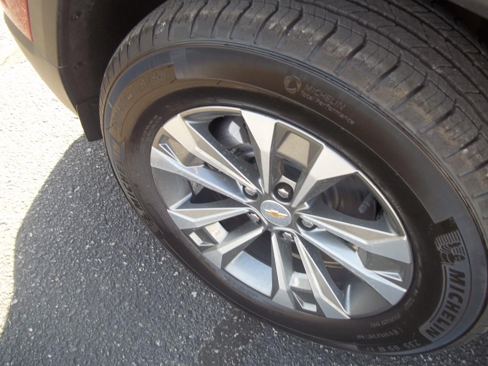 2027 Chevrolet Equinox AWD LT
