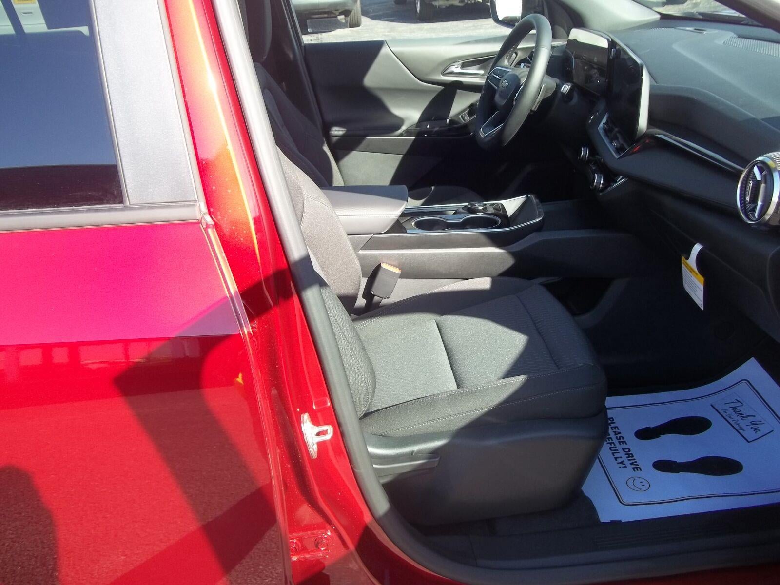 2027 Chevrolet Equinox AWD LT