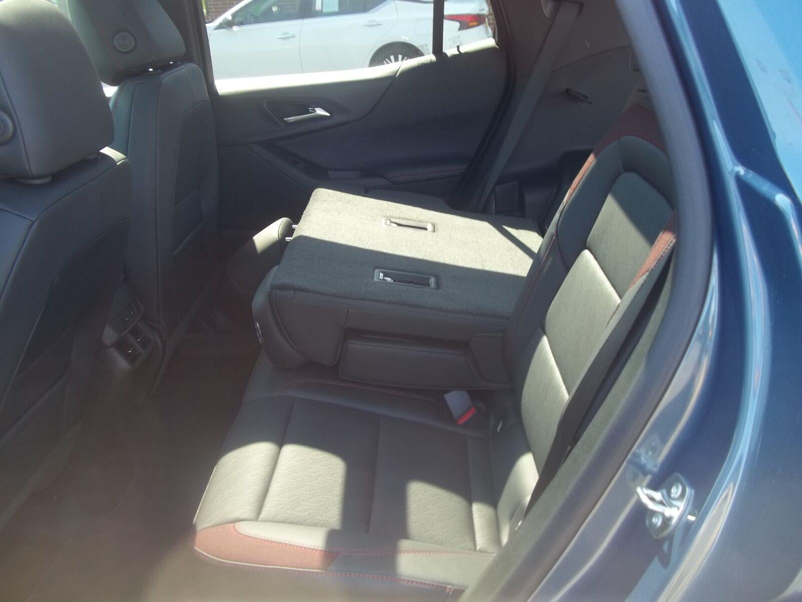 2027 Chevrolet Equinox AWD RS