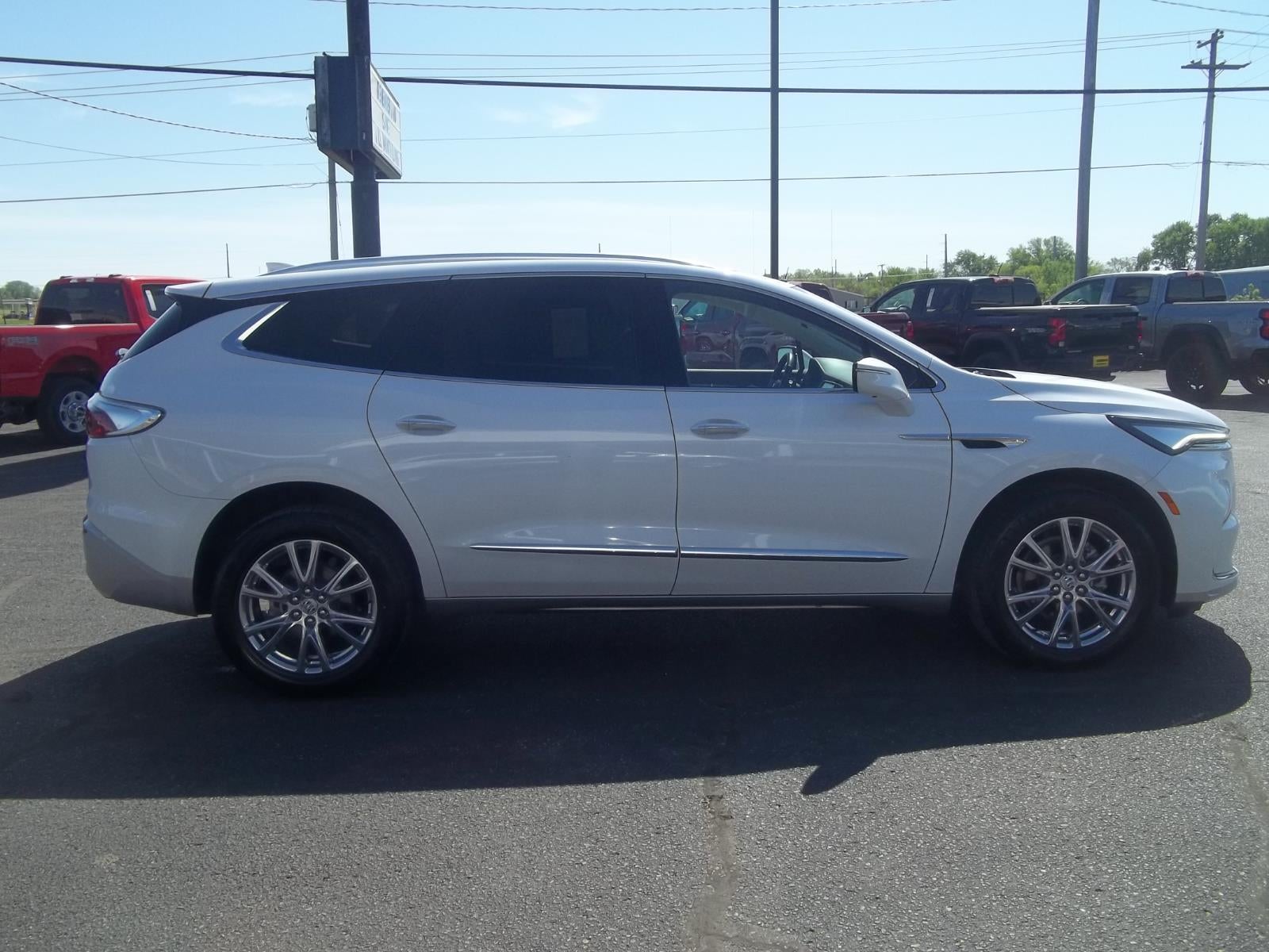 2023 Buick Enclave Premium