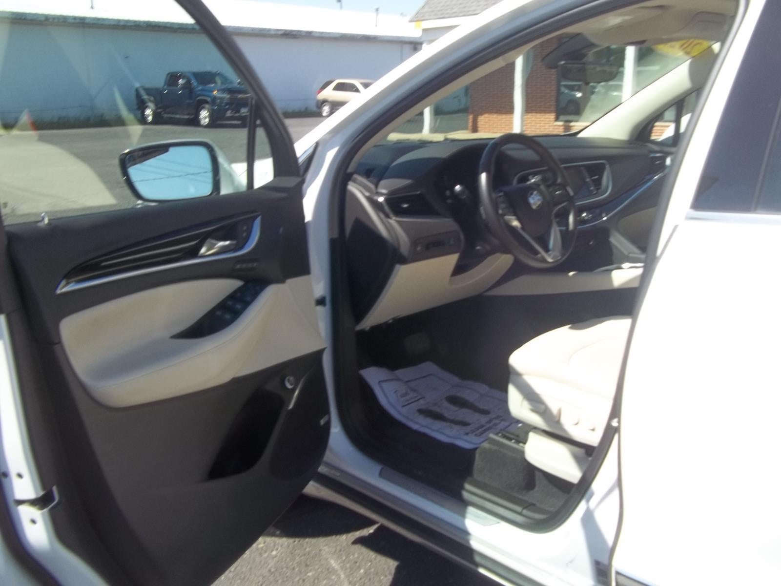 2023 Buick Enclave Premium