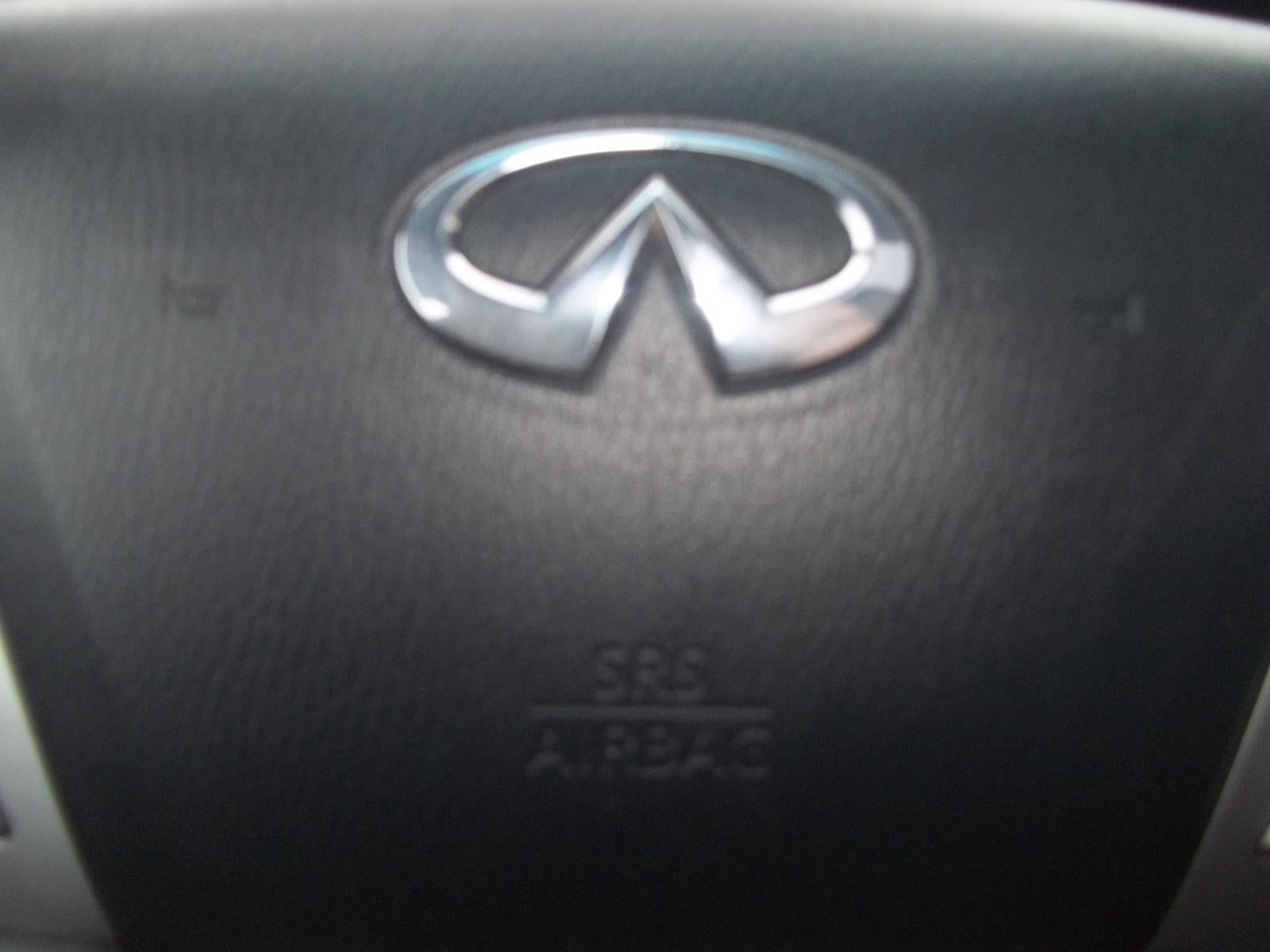 2017 INFINITI QX80 AWD